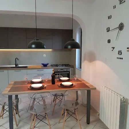 Holiday House Marinela **** *