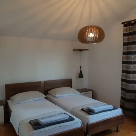 Holiday House Marinela **** Pula